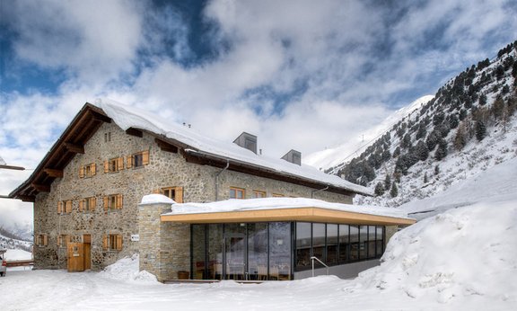 impression-hotel-4.jpg__576x346_q85_crop_subsampling-2_upscale